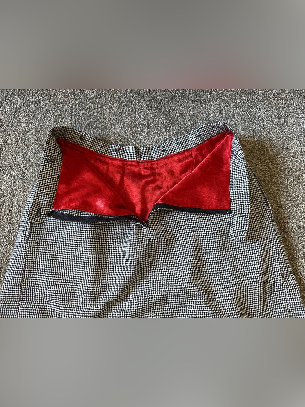 Vintage Houndstooth Pencil Skirt - Picture 5 of 6